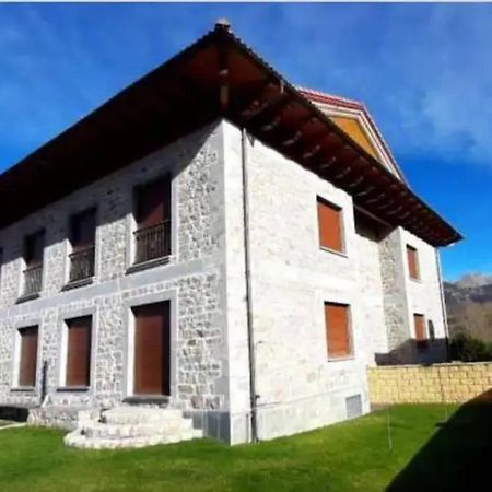 Montes De Lillo --Vut Le 625 Apartment Puebla de Lillo Bagian luar foto